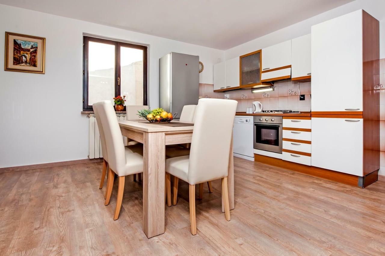 Apartment Nika Rovinj Ngoại thất bức ảnh